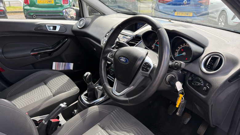 Ford Fiesta 1.0 EcoBoost Titanium 5dr Petrol Hatchback
